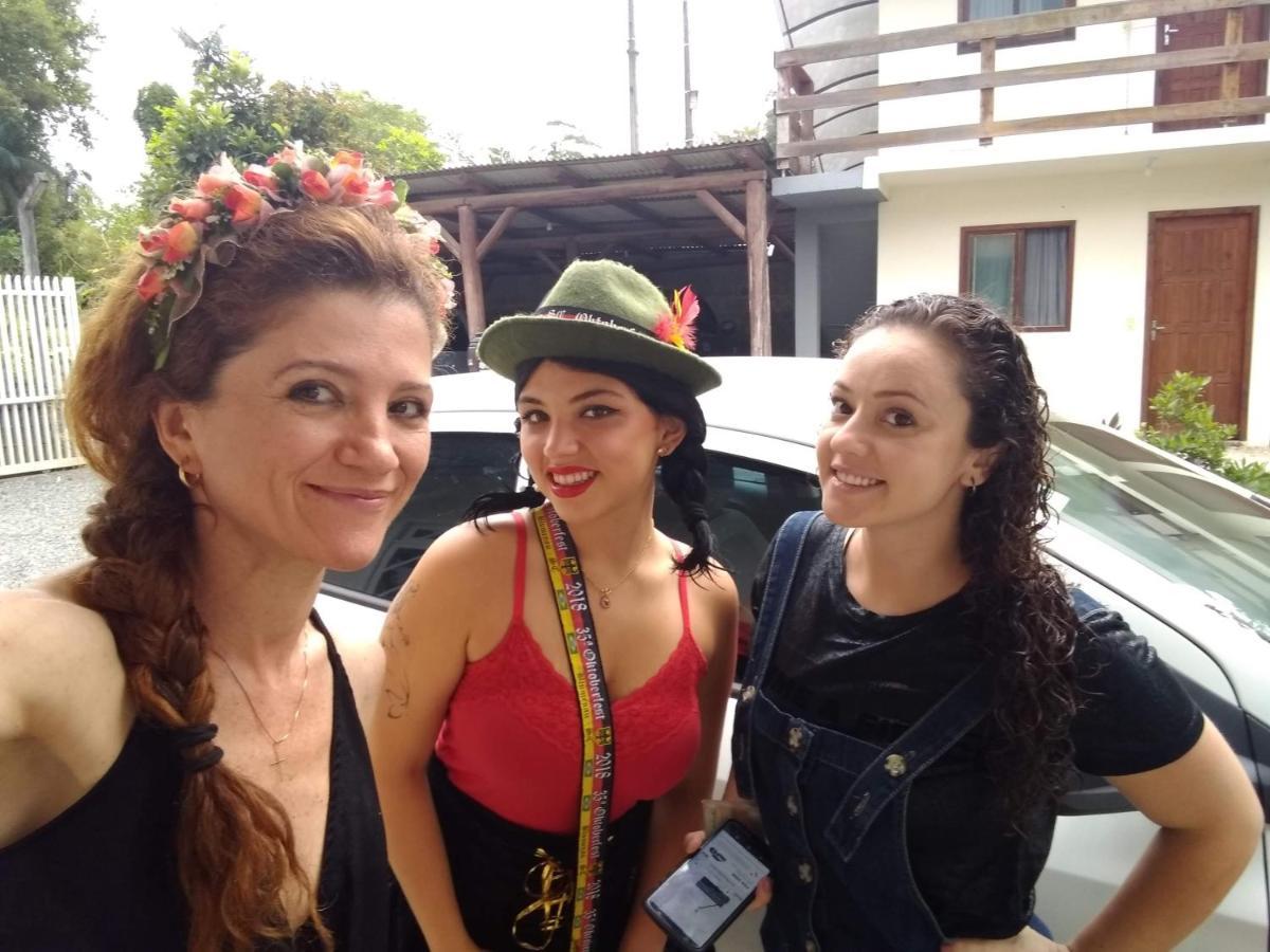 Le Petit Cherie Blumenau Kültér fotó